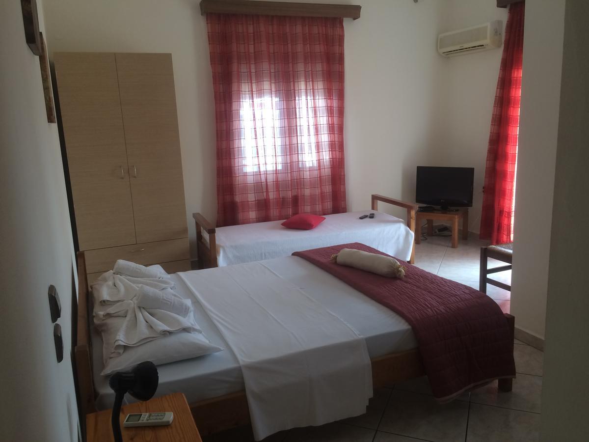 Molos Beach Rooms 키사모스 외부 사진