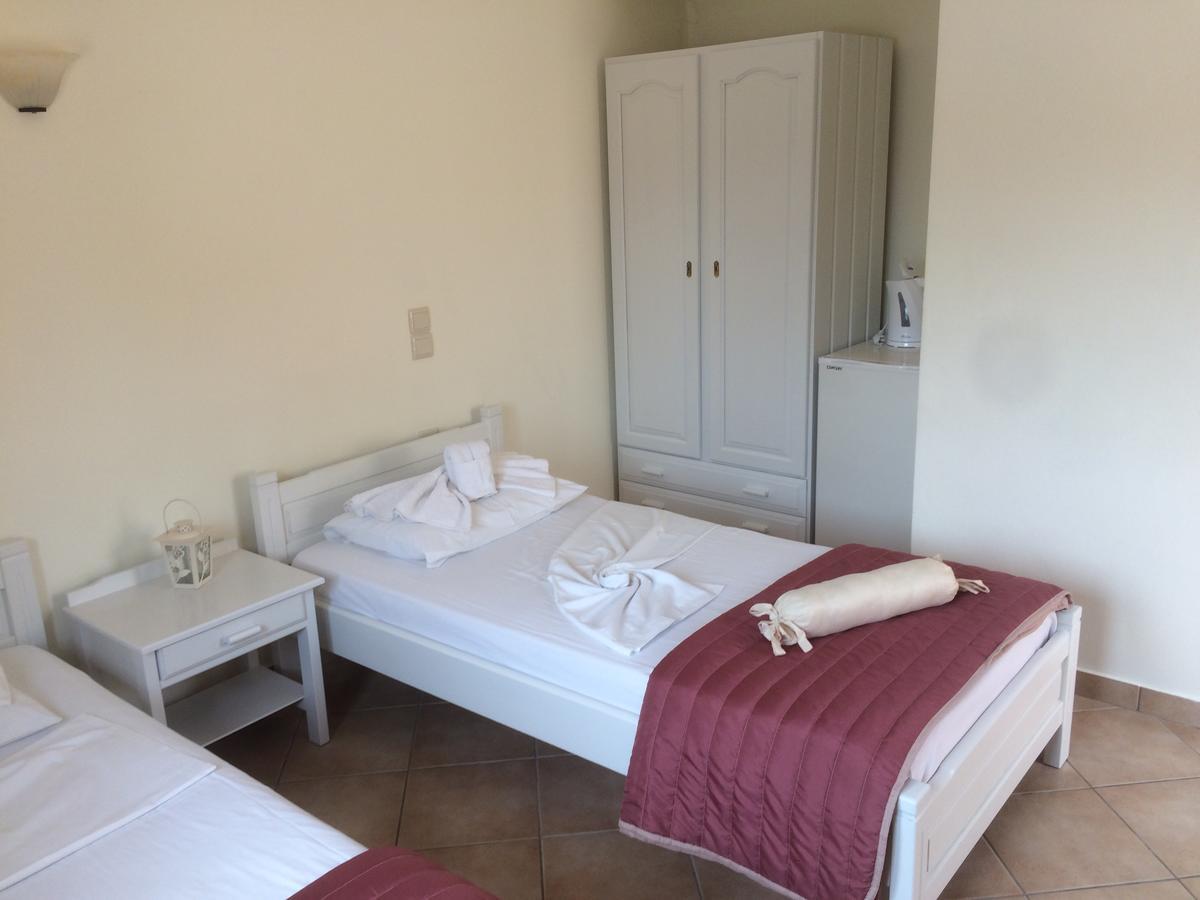 Molos Beach Rooms 키사모스 외부 사진