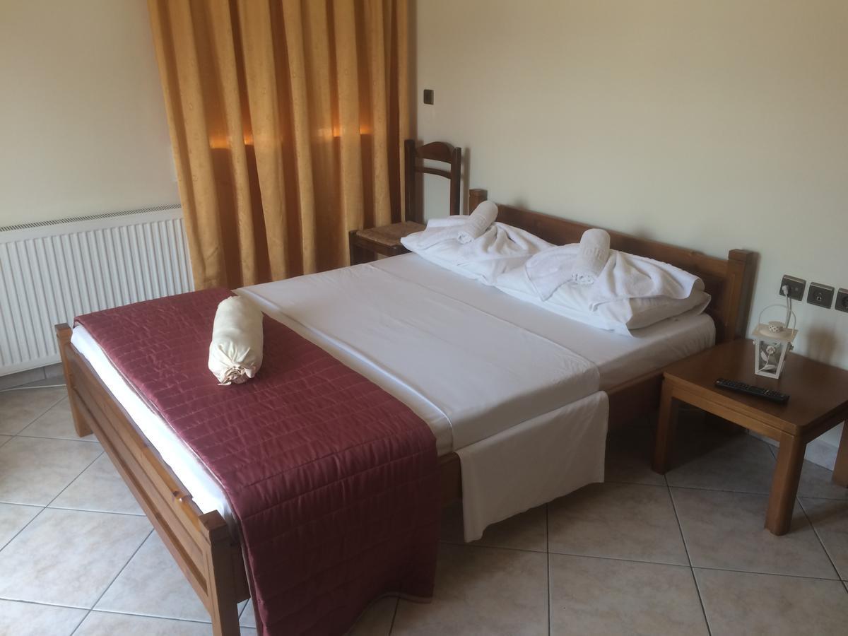 Molos Beach Rooms 키사모스 외부 사진